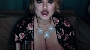 Blonde haired Cameron Diaz