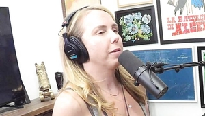 Brunette Anna Angel needs pussy sex