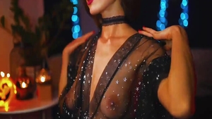 Amateur touches big boobs