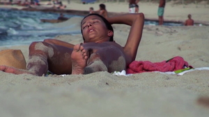 Nice mature pussy eating at the beach