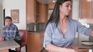 Slamming hard starring tattooed brunette Melissa Lynn