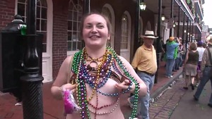 Spring Break Life - Amateur enjoys nailing in HD