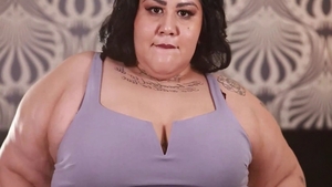 Deutsch Crystal Blue in HD