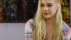 MILF Kenna James spanking