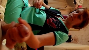 Handjob in company with big booty stepmom