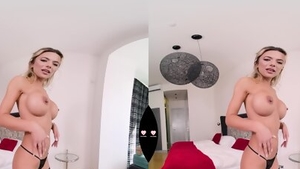 Echter Sex begleitet von der perfekten reifen Shalina Devine
