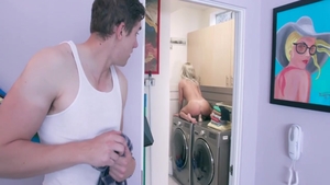 Very hawt babe Madelyn Monroe desires sex scene