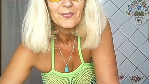 Hottest pawg goes in for hard fucking in nylon in HD