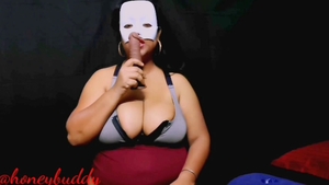 Fat Arabian MILF digs hard nailining HD