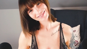 Solo juicy girl teasing