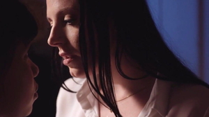 Stepmom Jenna Foxx fingering