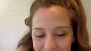 Sehr heißer Britischer Babe-Orgasmus vor der Webcam im HD