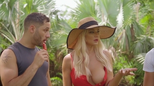 MommyGotBoobs - Couple London RIver ballet porn