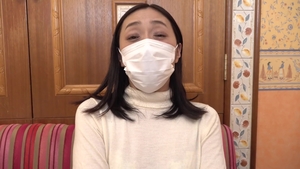 Hairy MILF uncensored playing with toys