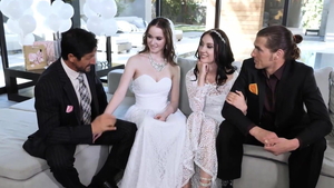 MILF Hazel Moore plus Jazmin Luv cumshot