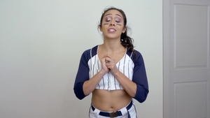 Moms Teach Sex: Shaved Lauren Phillips handjob