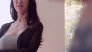 Young boyfriend Lily Lane homemade sucking cock in HD