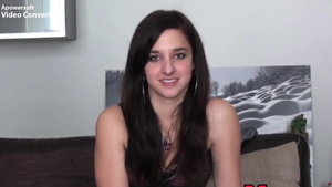 French mature really likes homemade double penetration HD