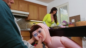 RK Prime: Very kinky Syren De Mer blowjobs in jeans