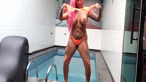 Amazing brazilian MILF raw pussy eating