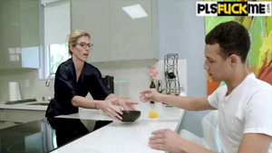 Young american mature raw doggy fucks in HD