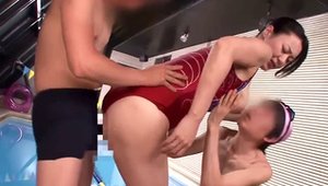 Orgasm in the pool in HD