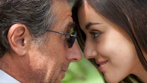 Oldje - Shaved bitch close up blowjobs outdoors