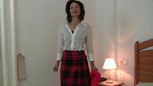 Older Woman Fun: French cougar loves nailing