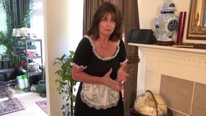 Older Woman Fun: Sloppy fucking aged american stepmom nylon