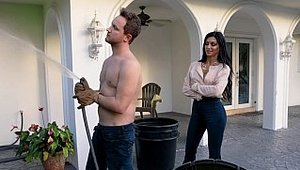 Milf Hunter: American stepmom Melissa Lynn need sex HD