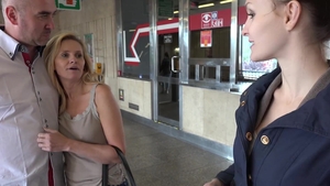 CzechCOUPLES.com - Follando por el culo en público