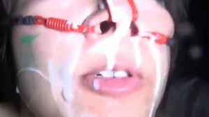 Japanese MILF bukkake